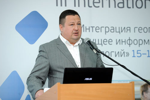 The presentation of V. Parshakov